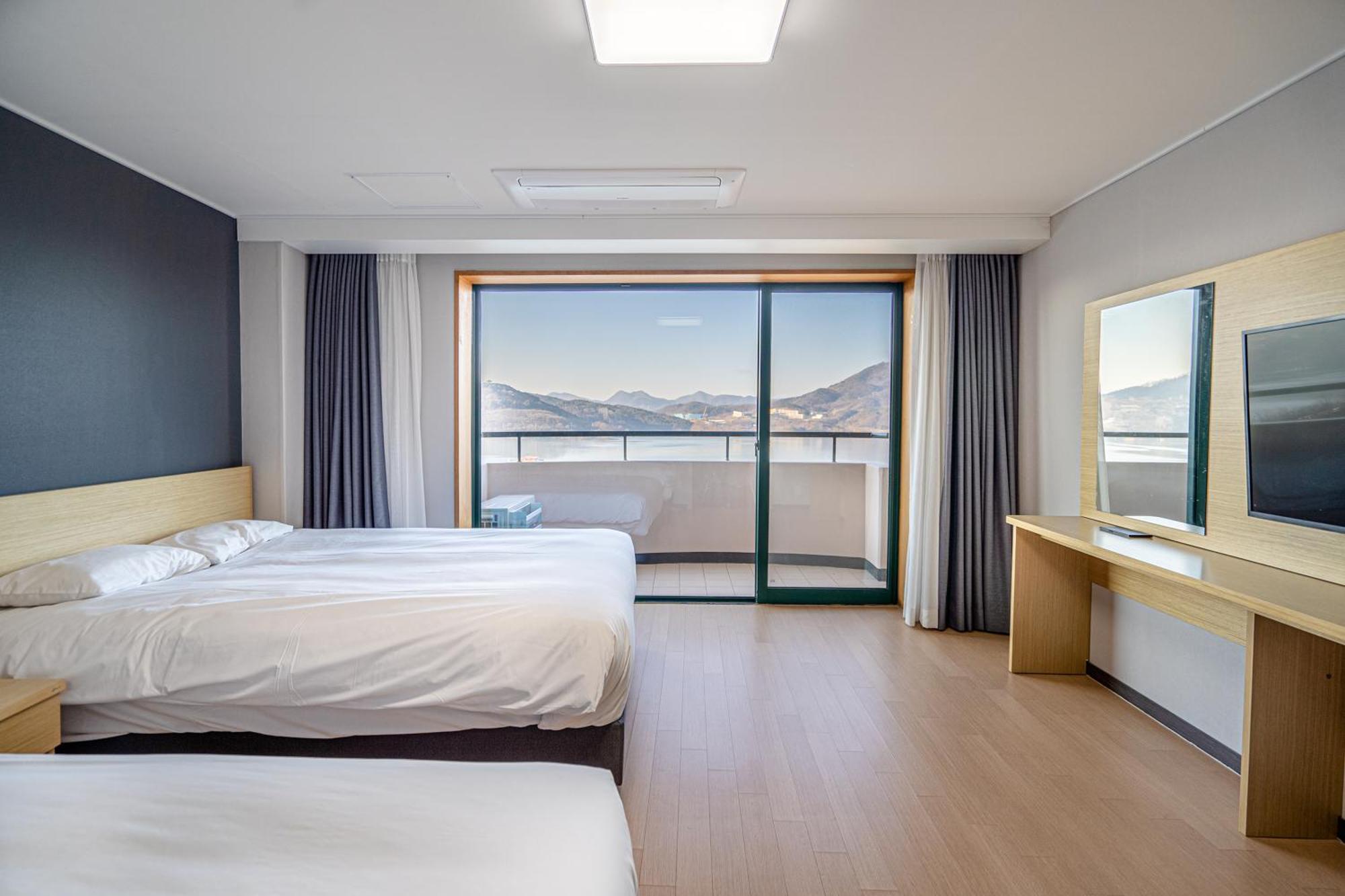 Cheongpung Resort Jecheon Buitenkant foto